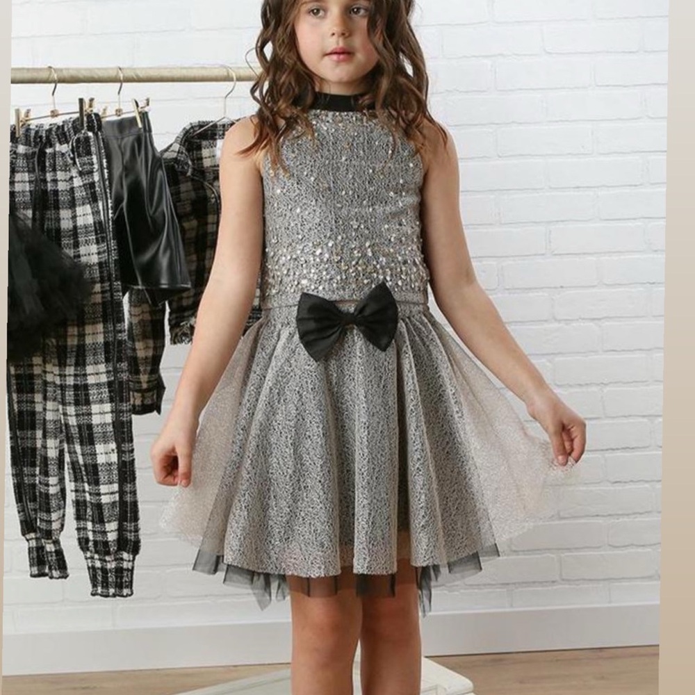 Girls' Sparkly Gray Dress with Bow